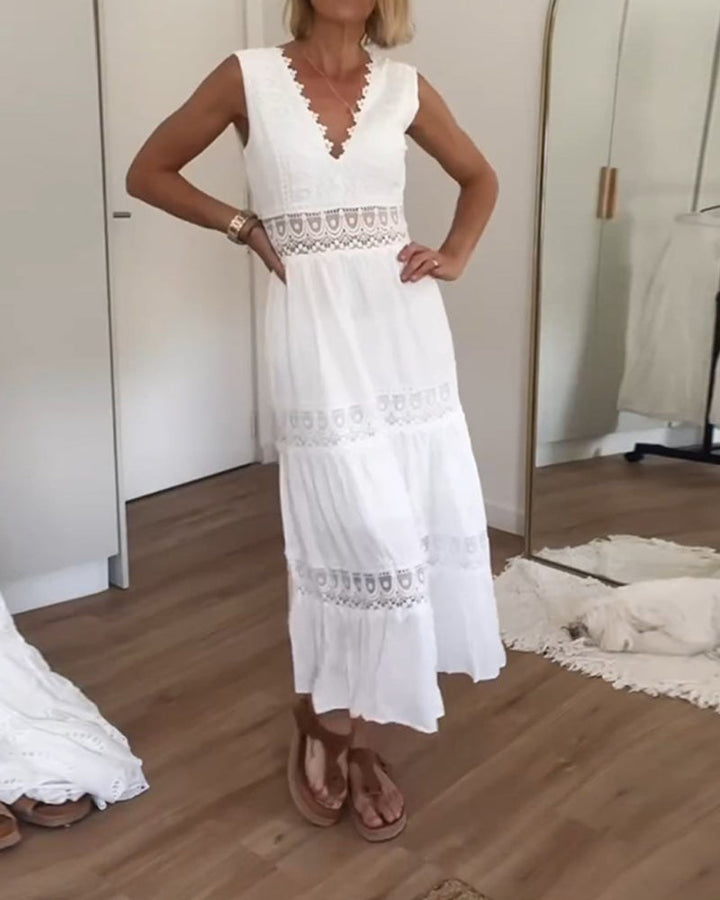 LONA™ | Lace dress with V-neck