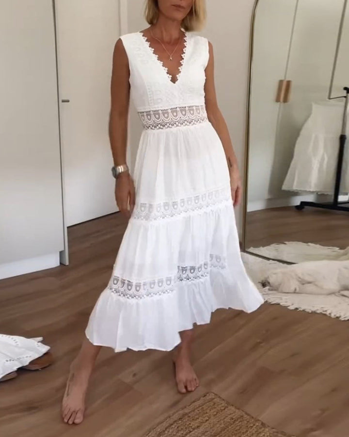 LONA™ | Lace dress with V-neck