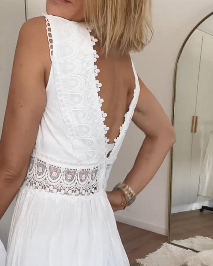 LONA™ | Lace dress with V-neck